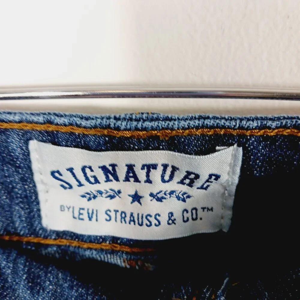 Levi's Signature Denim Skirt Misses Size 4 Zip, Western, Coastal Cowgirl Country - Picture 2 of 16